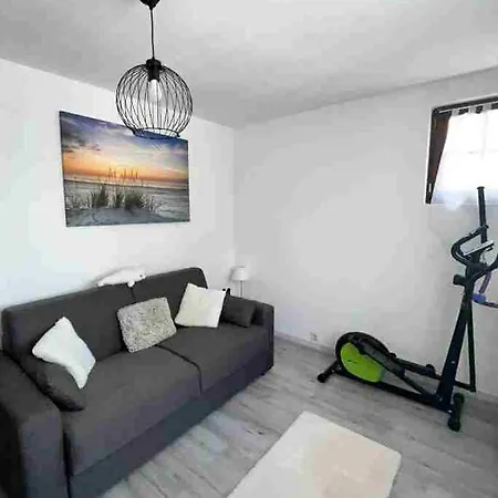 Romantic In The South Of France With A Private Garden , Pool And A Terrace Holiday home Nice